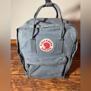 Fjall Raven Kanken Backpack